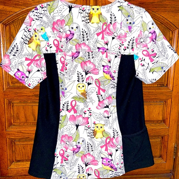 Ladies Scrub tops - Picture 2 of 4